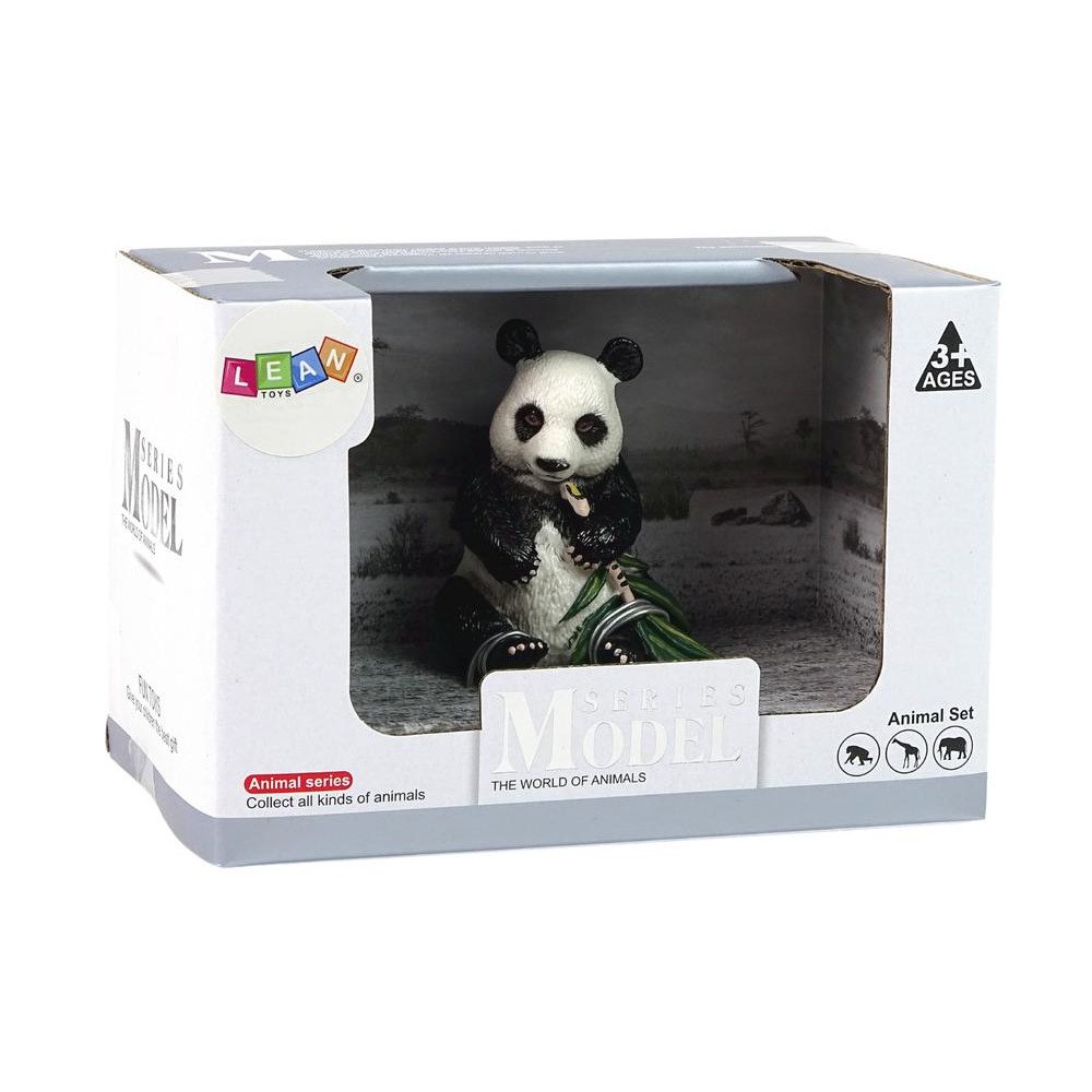 Collector's figurine Great Panda with bamboo