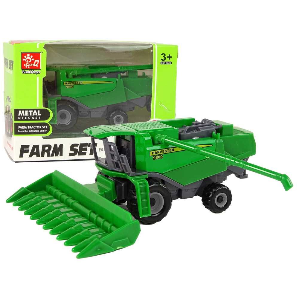 Small Green Harvester Agricultural Vehicle