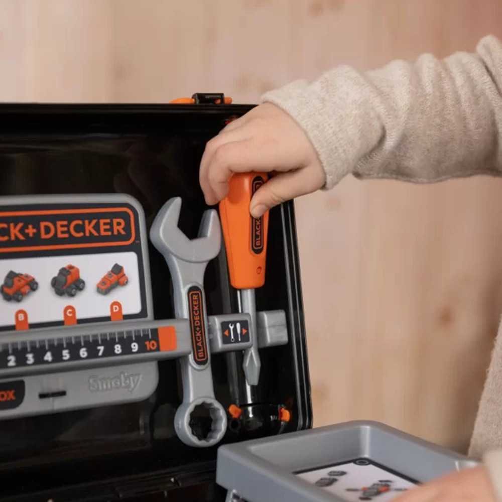 Smoby Black & Decker Walizka z Narzędziami + Samochód w Częściach					